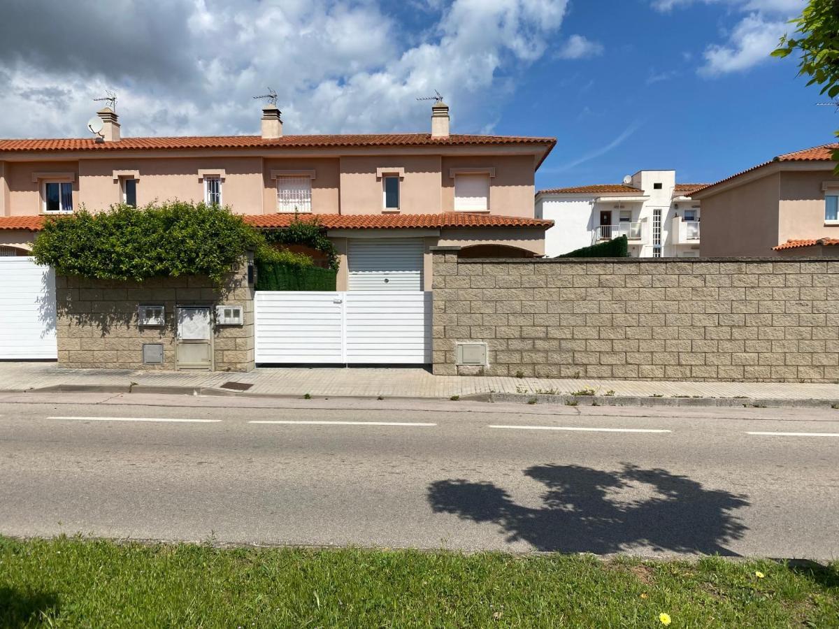 Casa A L'Escala, Piscina Comunitaria, Mallols Luaran gambar
